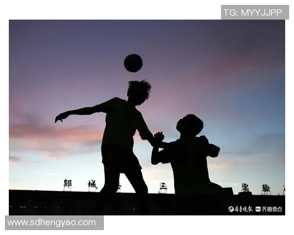 南昌业余足球球星的成长之路与草根激情点燃城市绿茵梦 南昌业余足球球星的成长之路与草根激情点燃城市绿茵梦