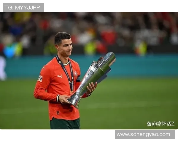 当巨星也会跌倒从足球球星防守失误看荣耀背后的脆弱瞬间 当巨星也会跌倒从足球球星防守失误看荣耀背后的脆弱瞬间