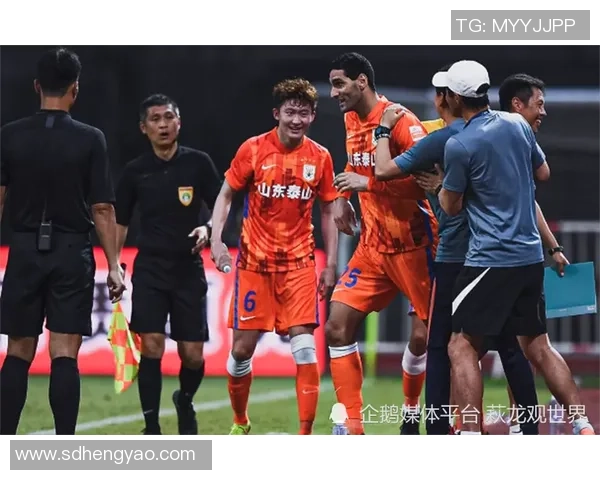 桑桥：从青涩少年到足坛传奇的成长之路与辉煌成就